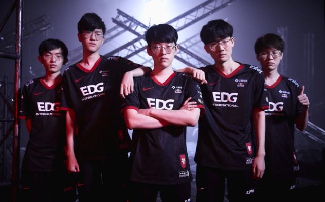 的一记灵巧 的一记灵巧