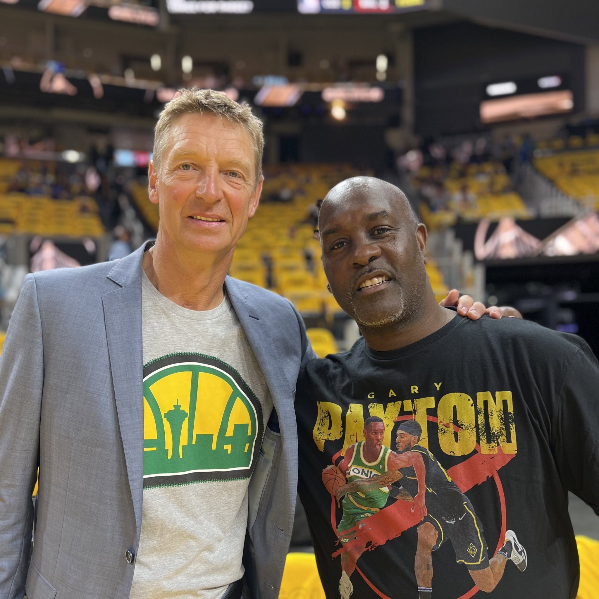 进行深刻的 进行深刻的