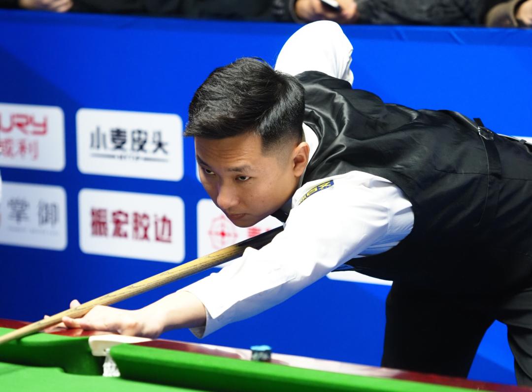 充满斗志的 充满斗志的