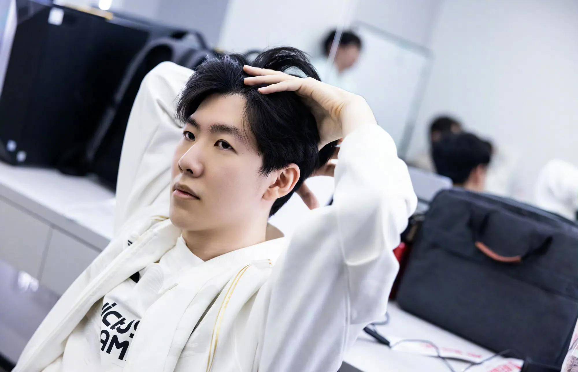 需在首球就 需在首球就